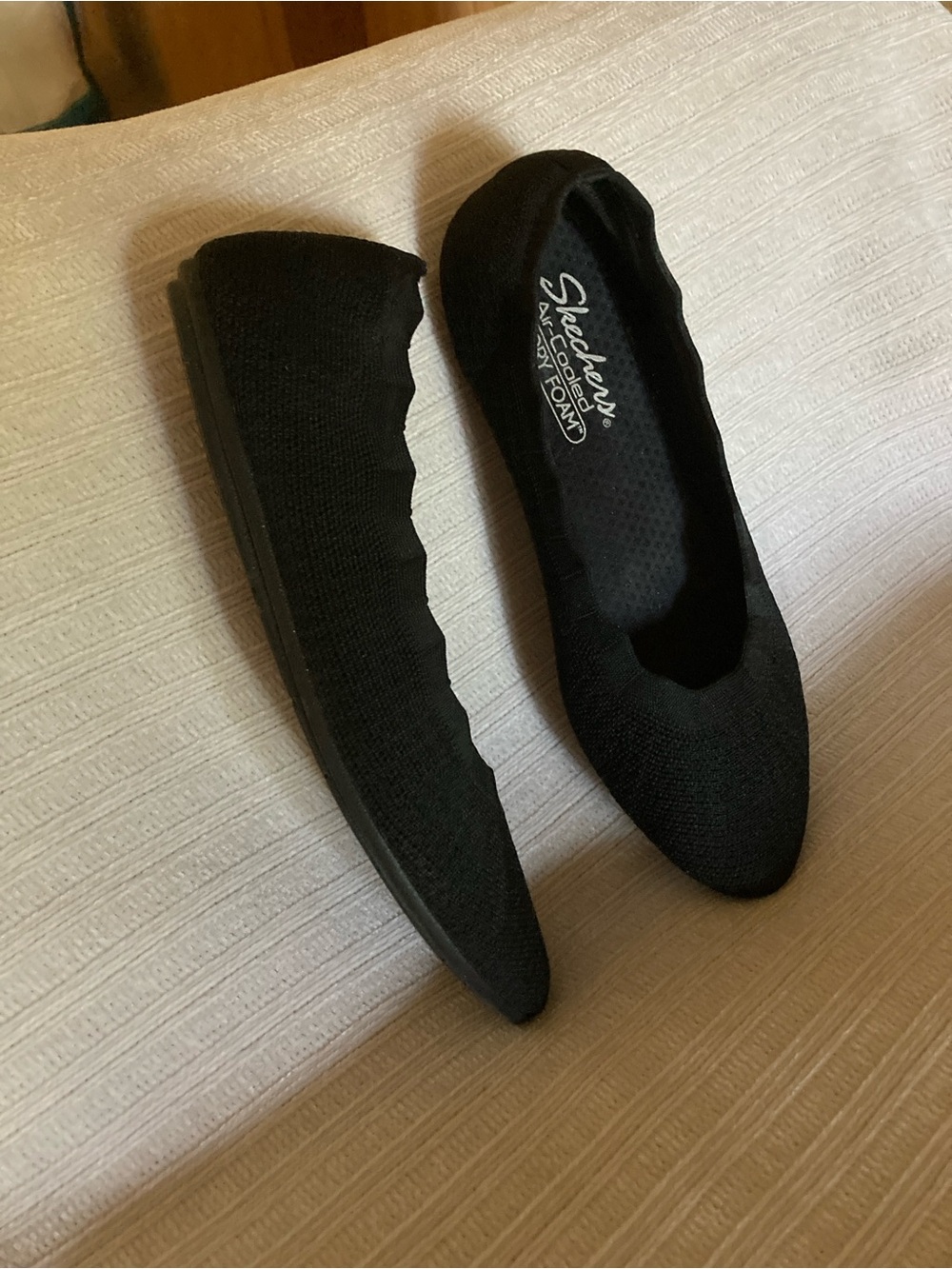 Skechers Black Slip-On Knit Cleo Ballet Flats - Picture 4 of 4